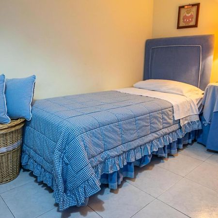 Courrier-House Apartment Aci Castello Luaran gambar