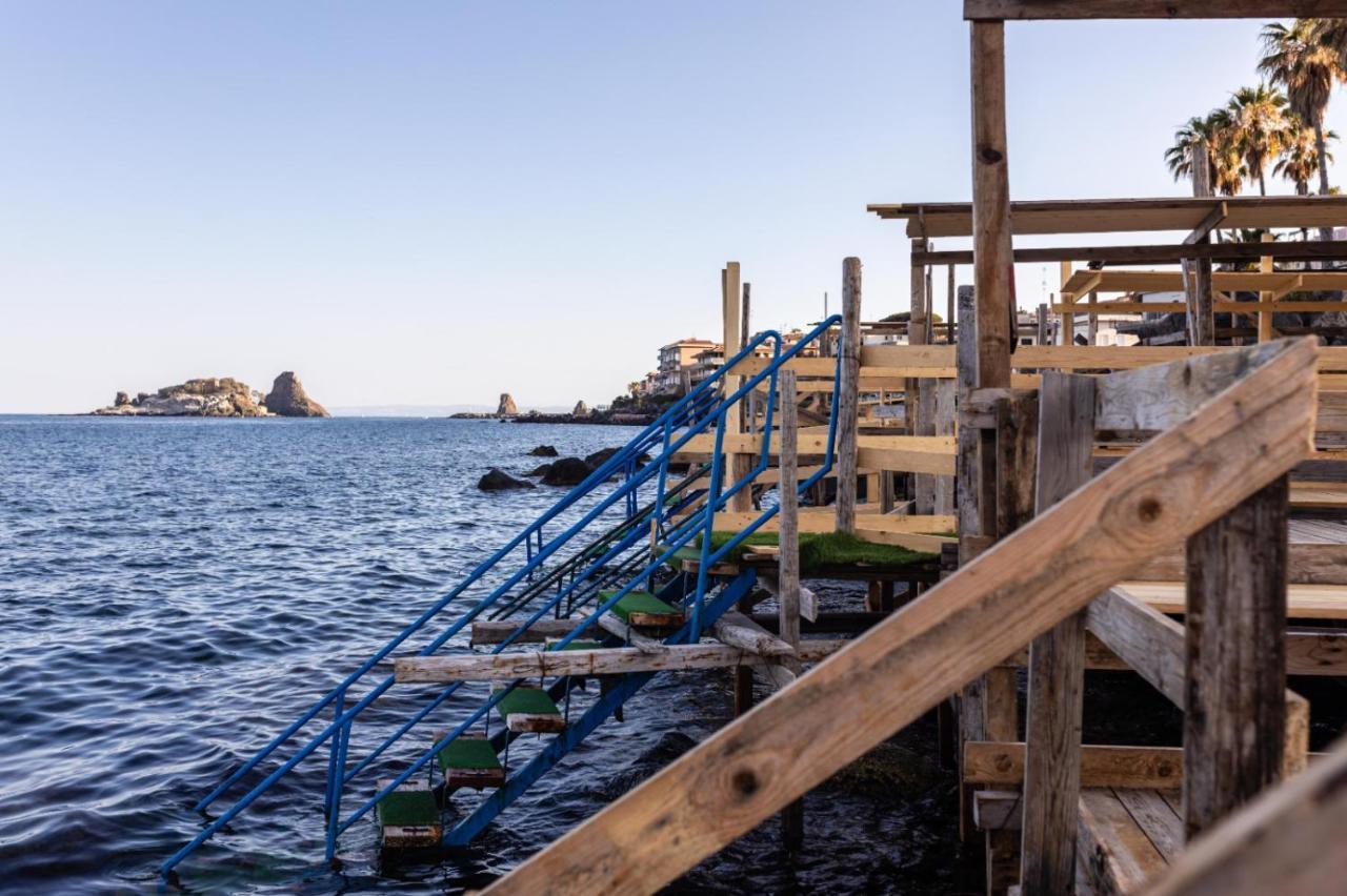 Courrier-House Apartment Aci Castello Luaran gambar