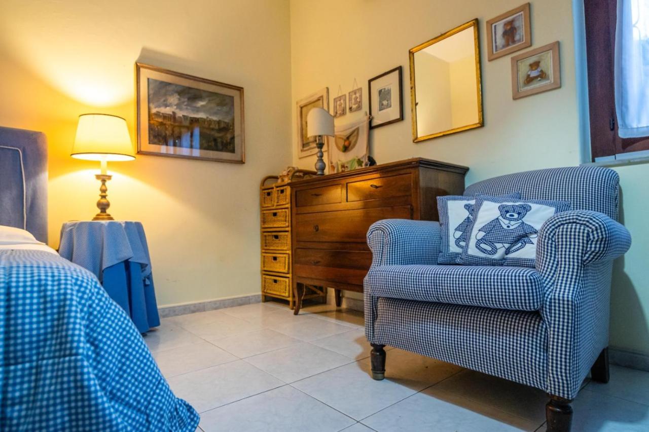 Courrier-House Apartment Aci Castello Luaran gambar
