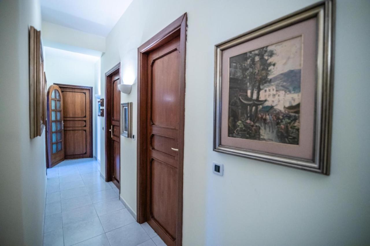 Courrier-House Apartment Aci Castello Luaran gambar