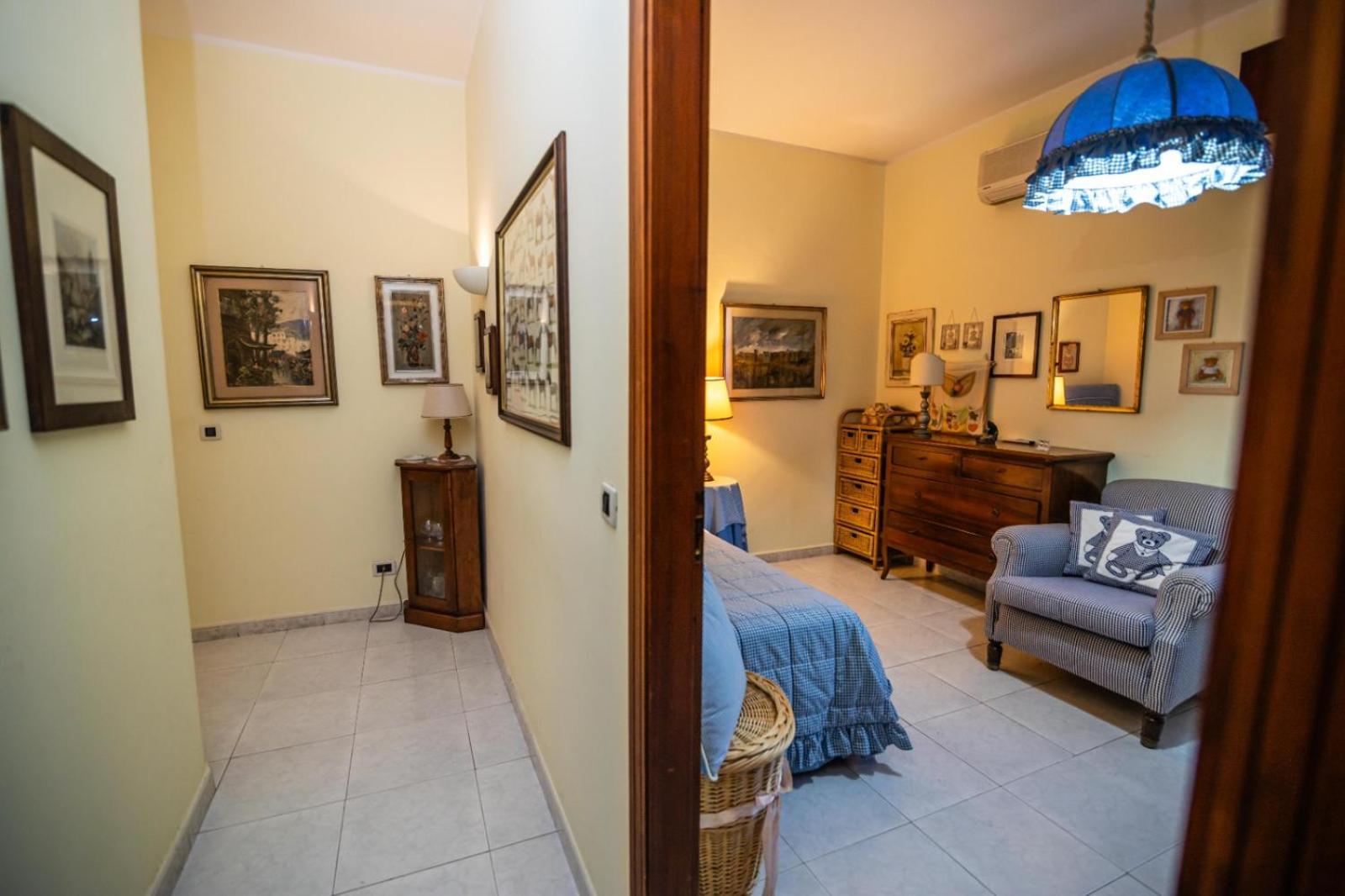 Courrier-House Apartment Aci Castello Luaran gambar