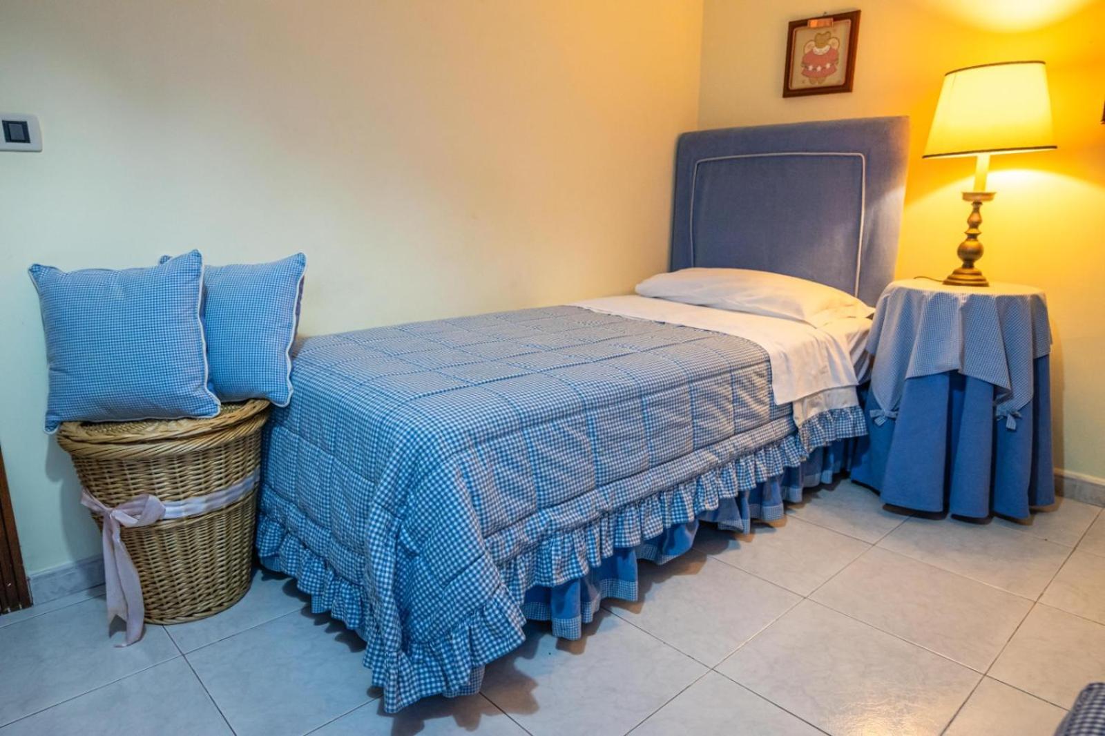 Courrier-House Apartment Aci Castello Luaran gambar